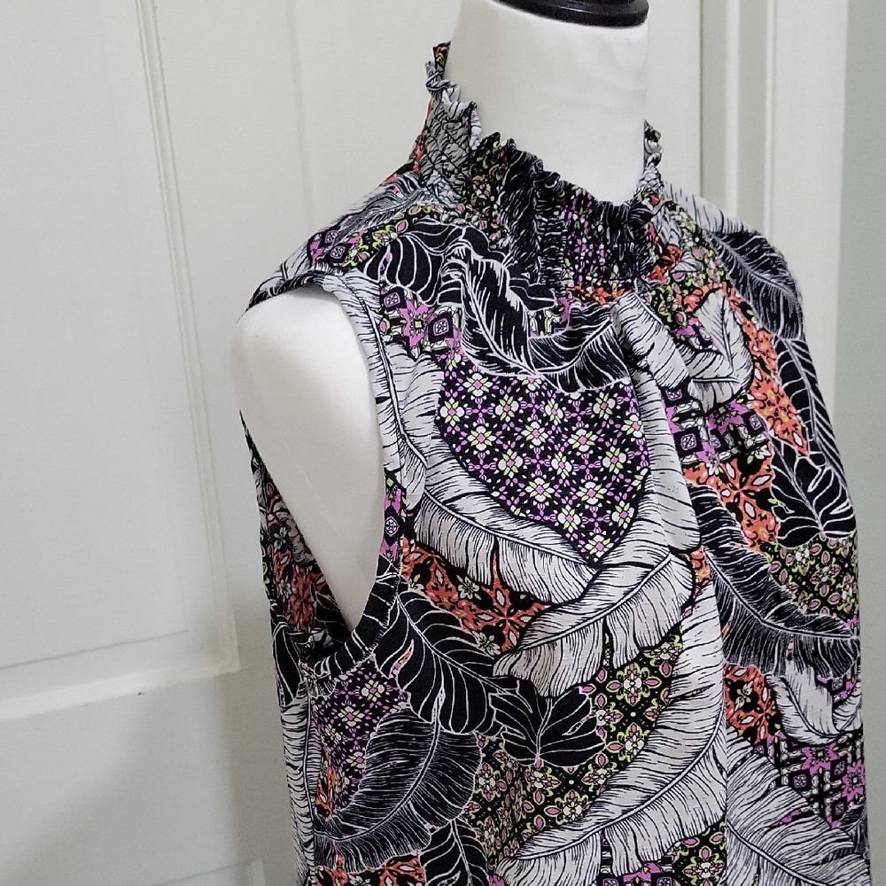 NY Invasion Sleeveless Blouse Womens 1X Black Feathers, Boho Chic, Artsy